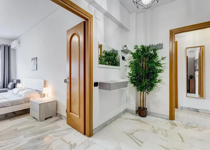 Apartment Moderno Sopra Metro A E Parco Degli Acquedotti